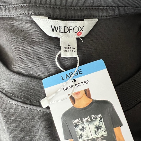 WILDFOX Wild and Free Classic T-Shirt Short Sleeve Gray & Cream L NWT - Picture 5 of 6